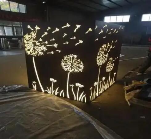 博乐耐候钢灯箱